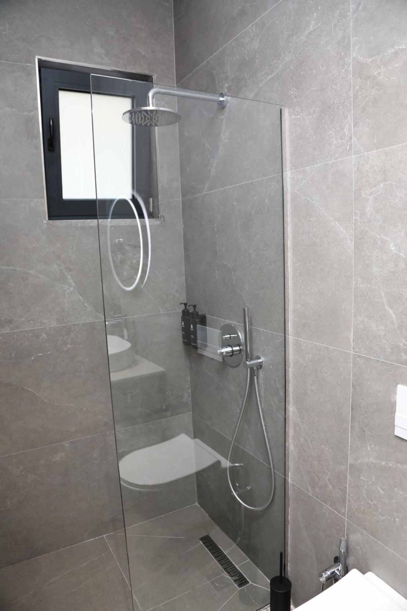 Kruja Luxury Suites Δωμάτιο φωτογραφία