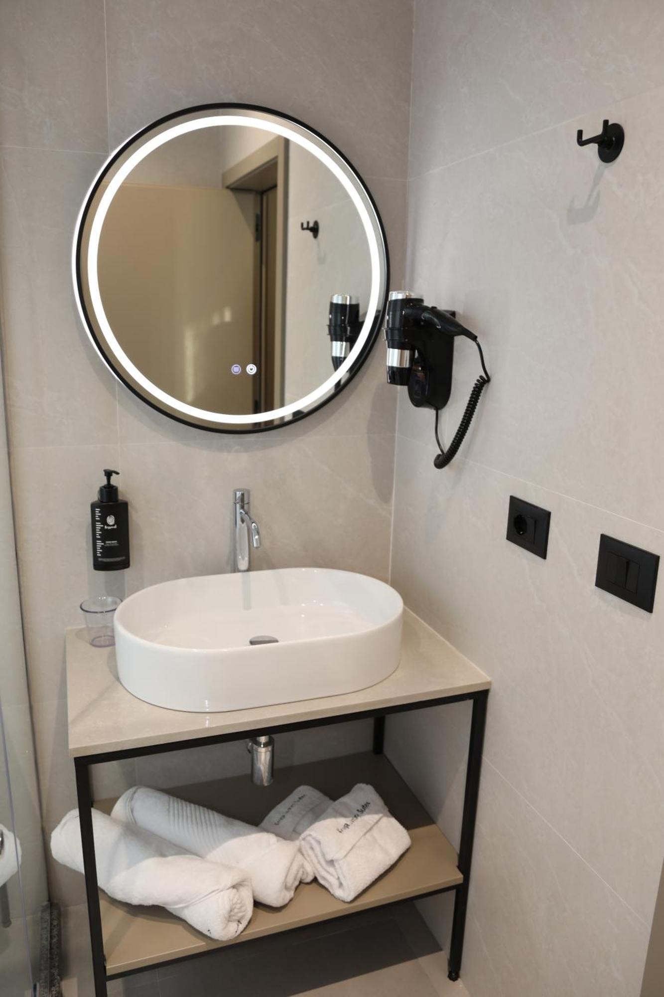 Kruja Luxury Suites Δωμάτιο φωτογραφία